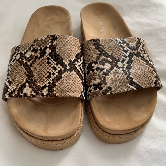 J/SLIDES Libby Platform Slide Sandals Natural - Picture 4 of 5